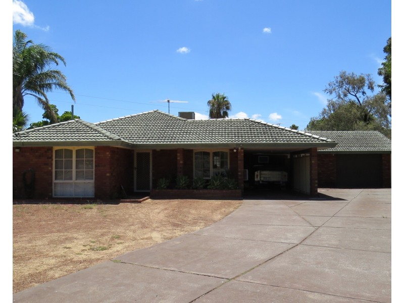 32B Almond Way, Forrestfield WA 6058