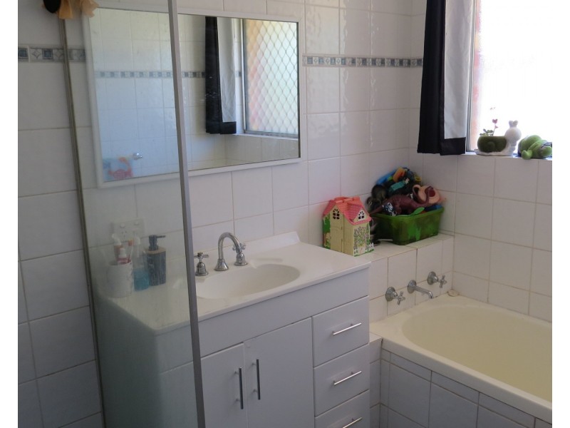 32B Almond Way, Forrestfield WA 6058