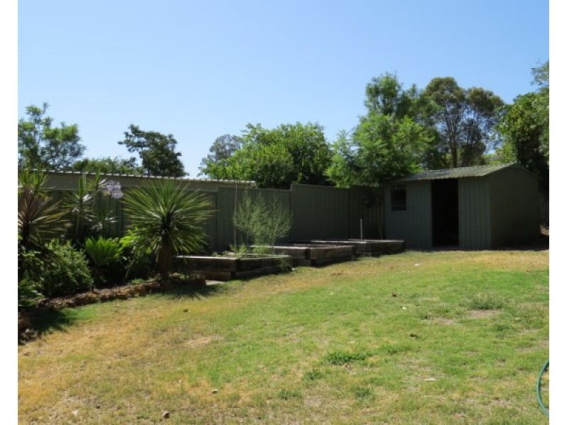 4 Maru Way, Lesmurdie WA 6076