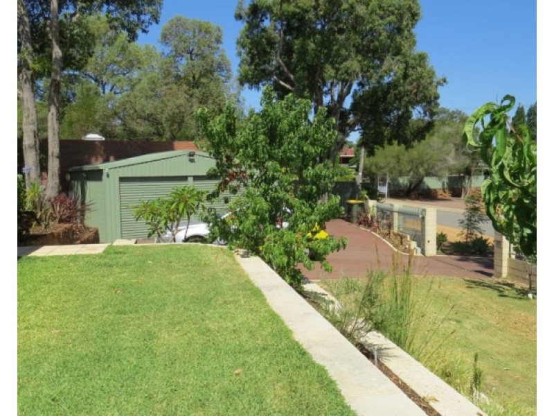 4 Maru Way, Lesmurdie WA 6076