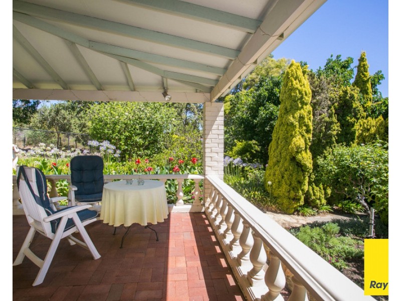 24 Wandoo Road, Forrestfield WA 6058