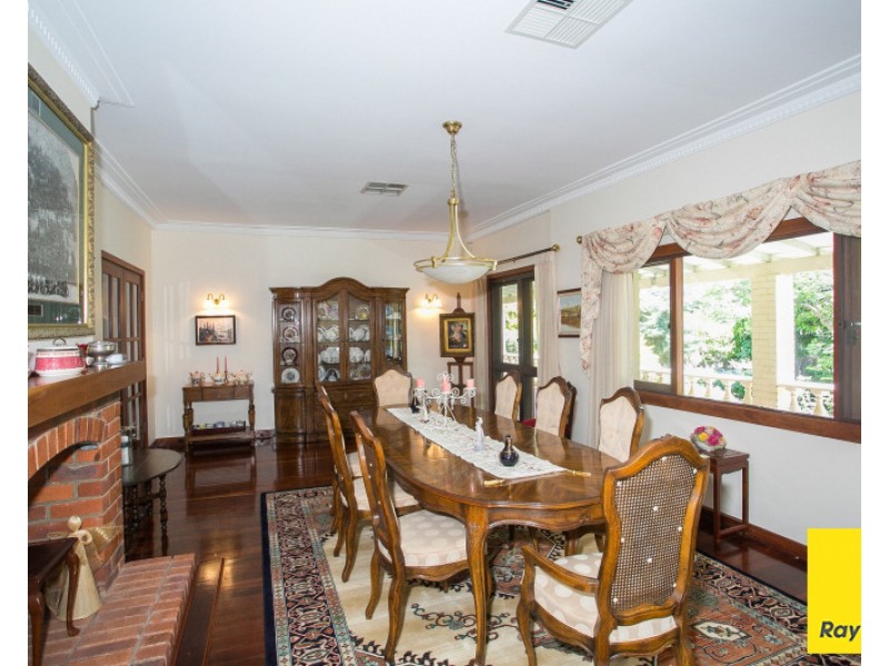 24 Wandoo Road, Forrestfield WA 6058