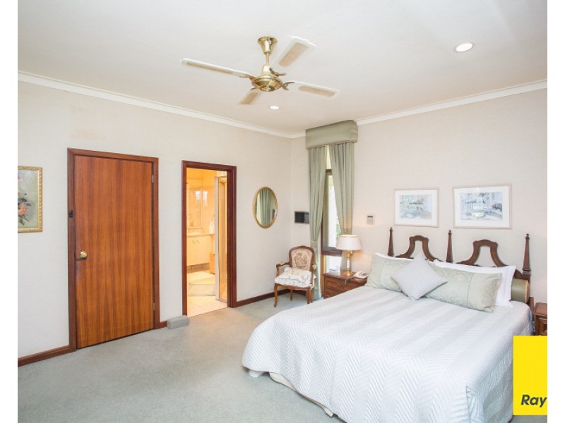 24 Wandoo Road, Forrestfield WA 6058