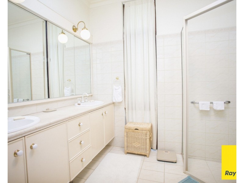 24 Wandoo Road, Forrestfield WA 6058