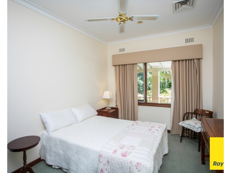 24 Wandoo Road, Forrestfield WA 6058