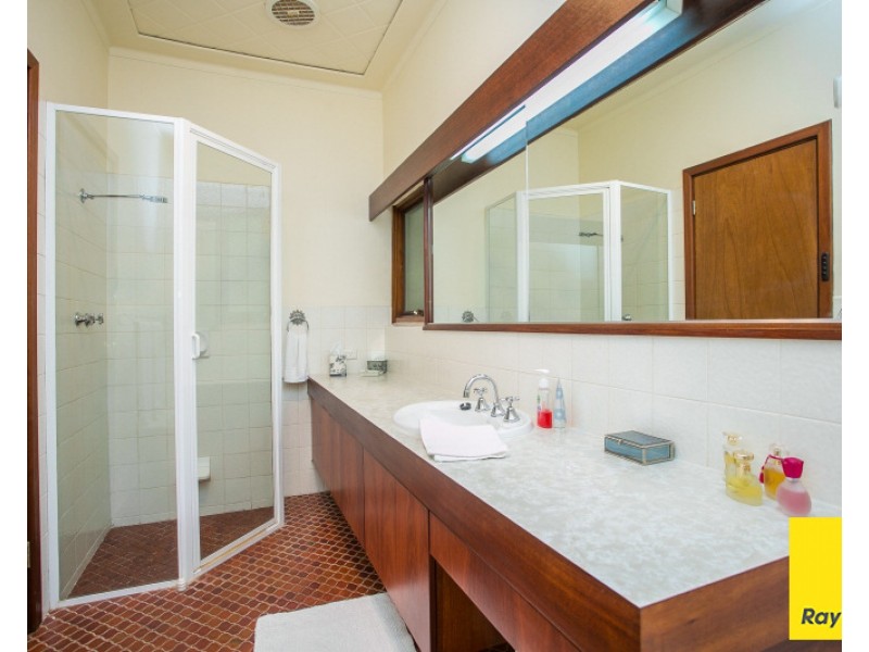 24 Wandoo Road, Forrestfield WA 6058