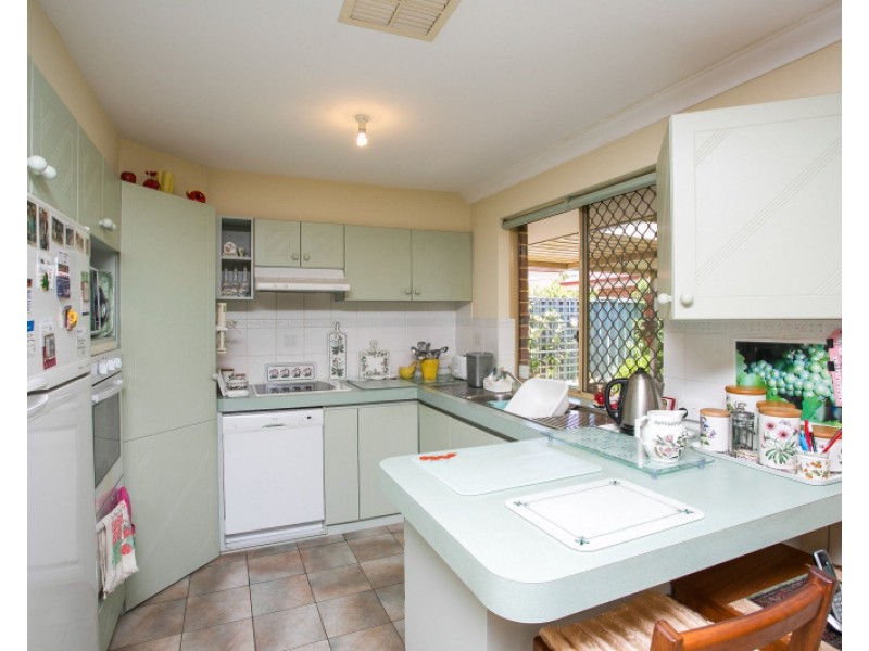 10/27 Magnolia Way, Forrestfield WA 6058