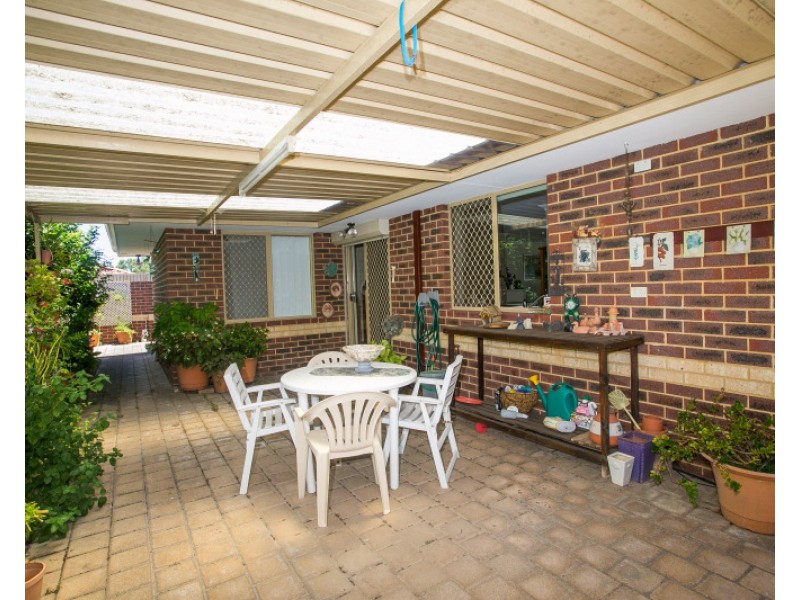 10/27 Magnolia Way, Forrestfield WA 6058