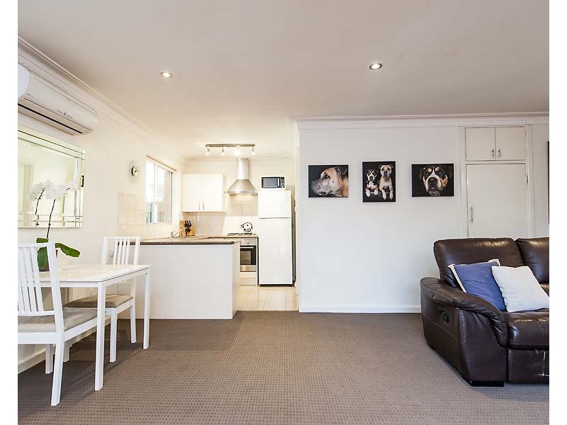 42A Waterloo Crescent, Lesmurdie WA 6076