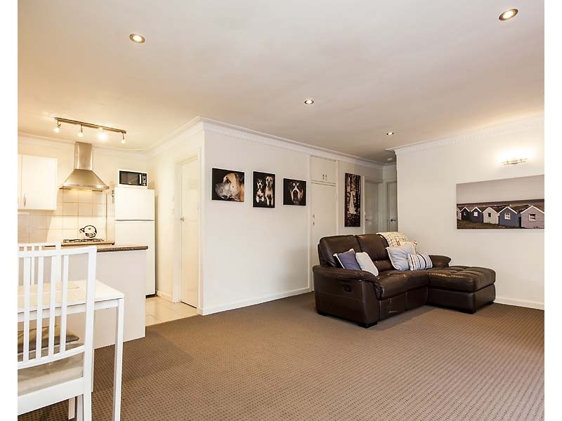 42A Waterloo Crescent, Lesmurdie WA 6076