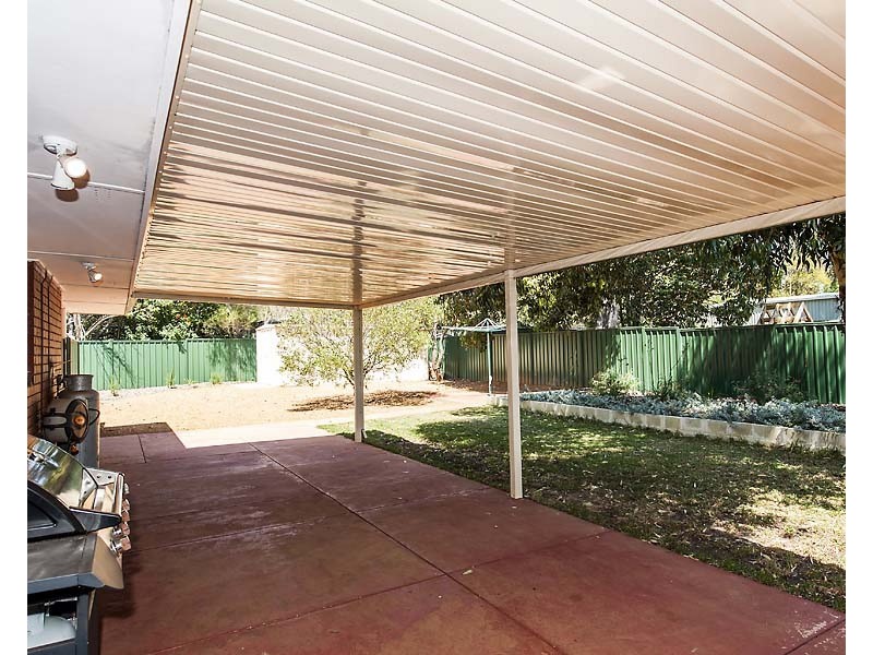 42A Waterloo Crescent, Lesmurdie WA 6076