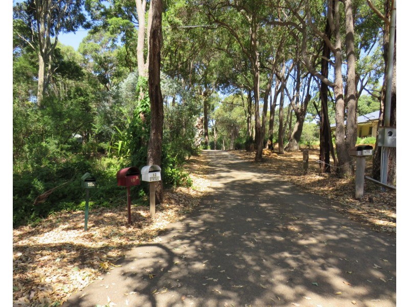 10 Mundaring Weir Road, Kalamunda WA 6076