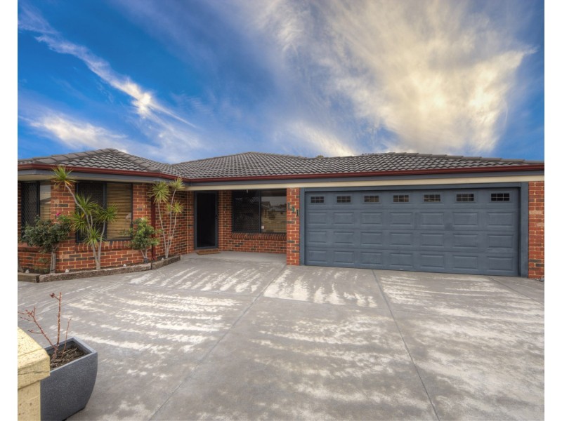111 Fruit Tree Crescent, Forrestfield WA 6058