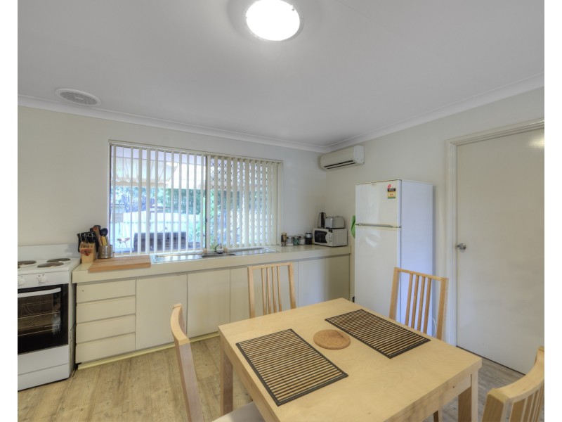 4/84 Agincourt Drive, Forrestfield WA 6058