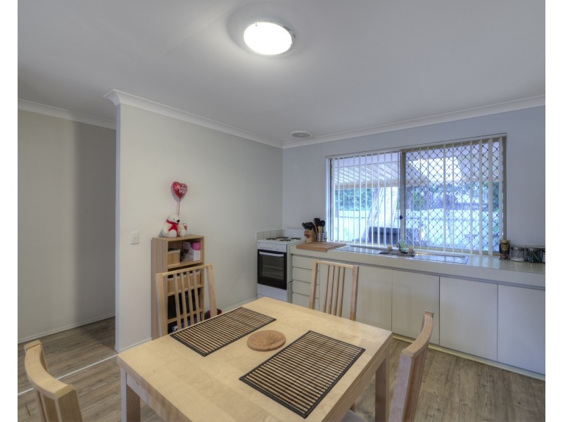 4/84 Agincourt Drive, Forrestfield WA 6058