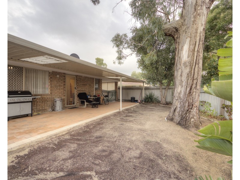 4/84 Agincourt Drive, Forrestfield WA 6058