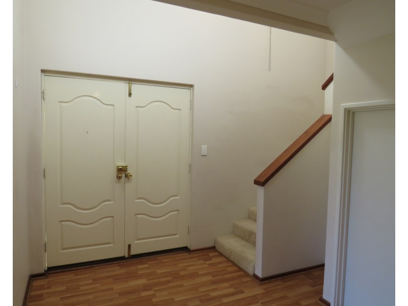 81 Norwood Road, Maida Vale WA 6057