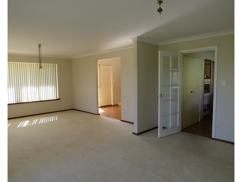 81 Norwood Road, Maida Vale WA 6057