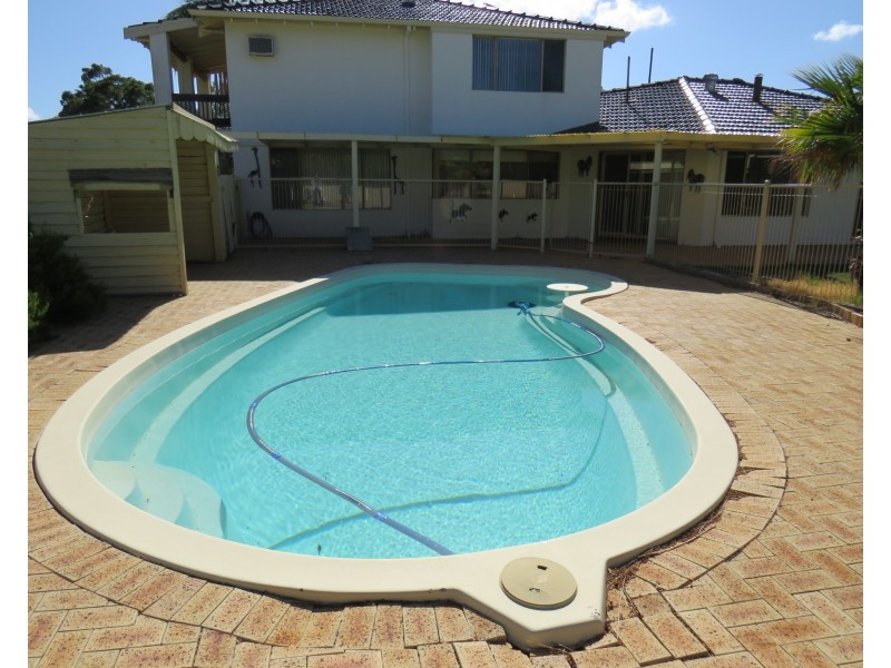 81 Norwood Road, Maida Vale WA 6057