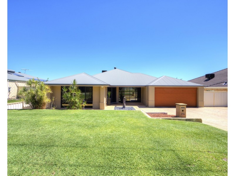 194 Sultana Rd E, Forrestfield WA 6058