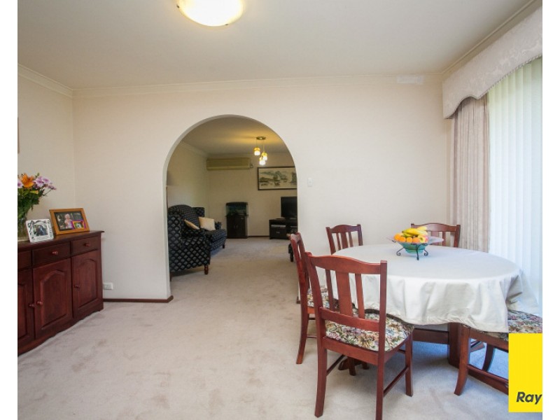 2 Flora Terrace, Lesmurdie WA 6076