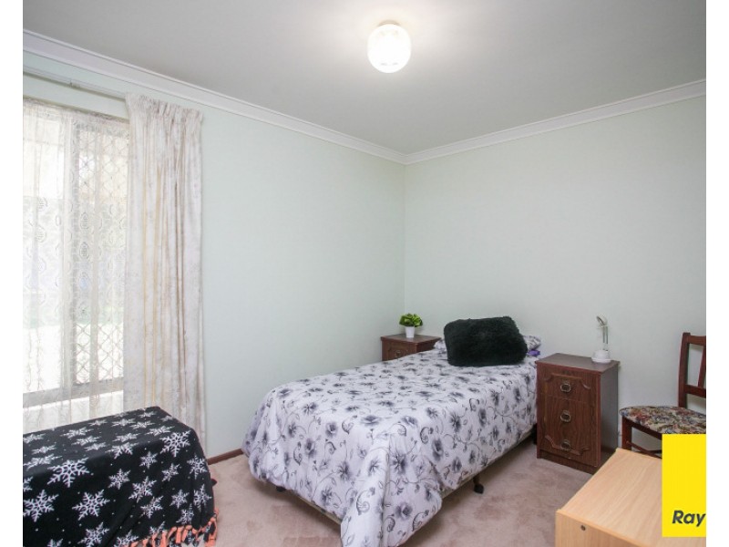 2 Flora Terrace, Lesmurdie WA 6076