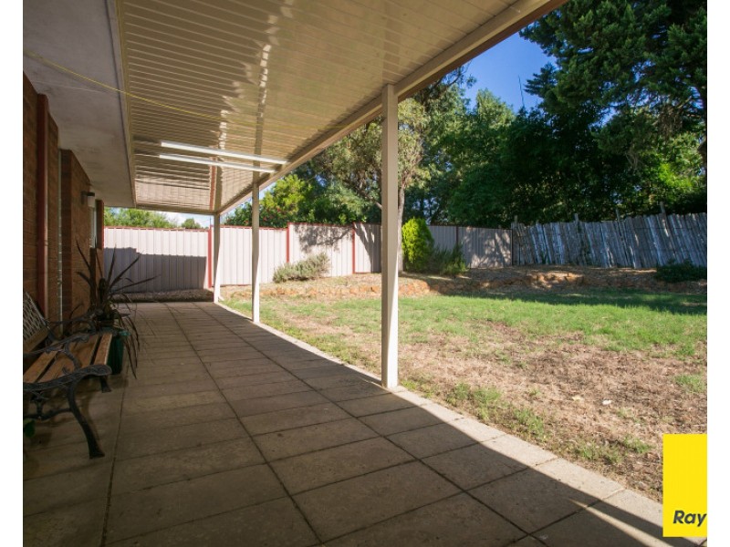 2 Flora Terrace, Lesmurdie WA 6076