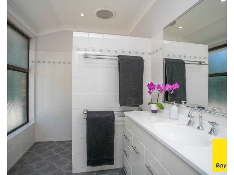 55 Kathleen Road, Lesmurdie WA 6076