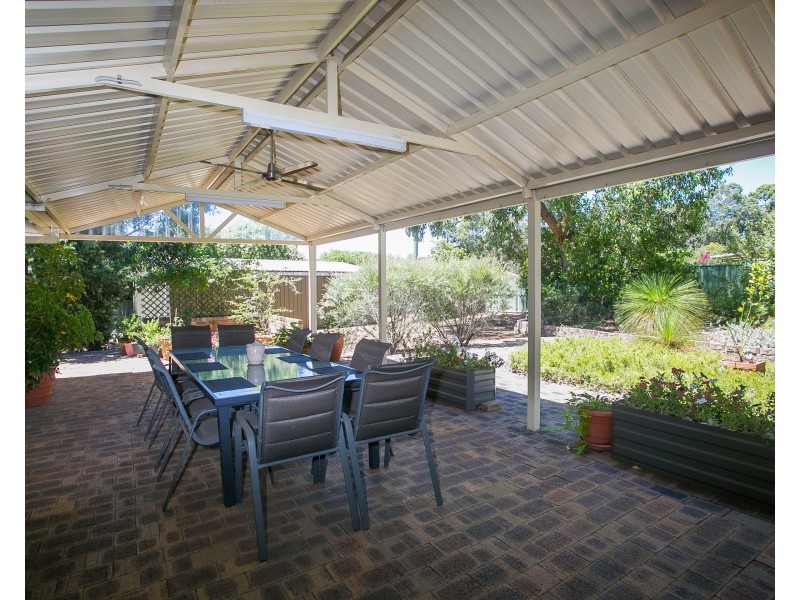 55 Kathleen Road, Lesmurdie WA 6076