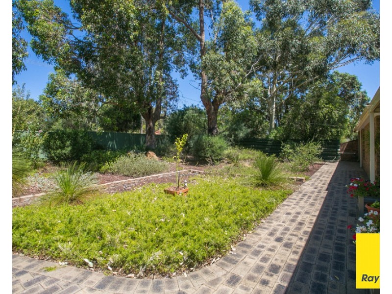 55 Kathleen Road, Lesmurdie WA 6076