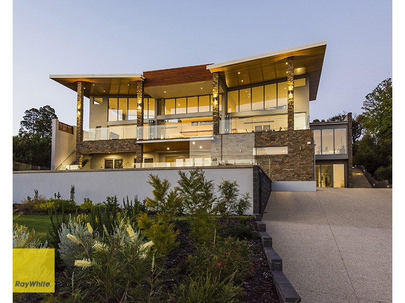 18 Cabarita Road, Kalamunda WA 6076