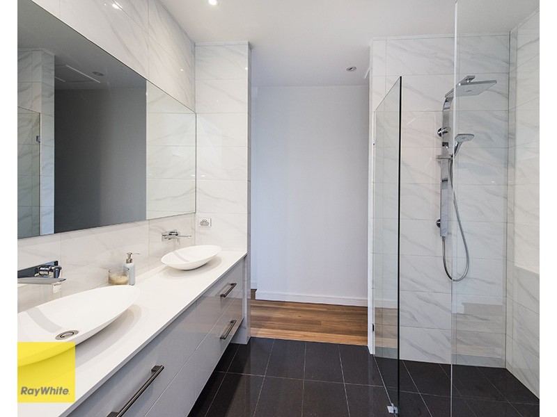 18 Cabarita Road, Kalamunda WA 6076