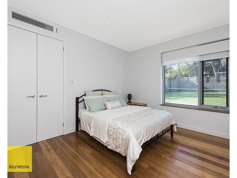 18 Cabarita Road, Kalamunda WA 6076