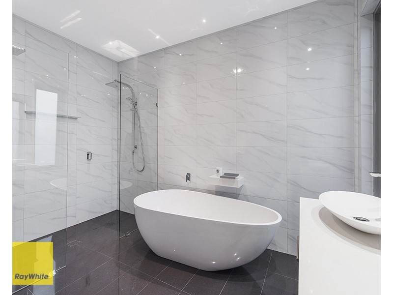 18 Cabarita Road, Kalamunda WA 6076