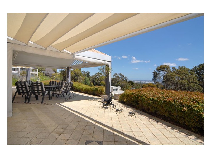 26 Sundew Road, Gooseberry Hill WA 6076