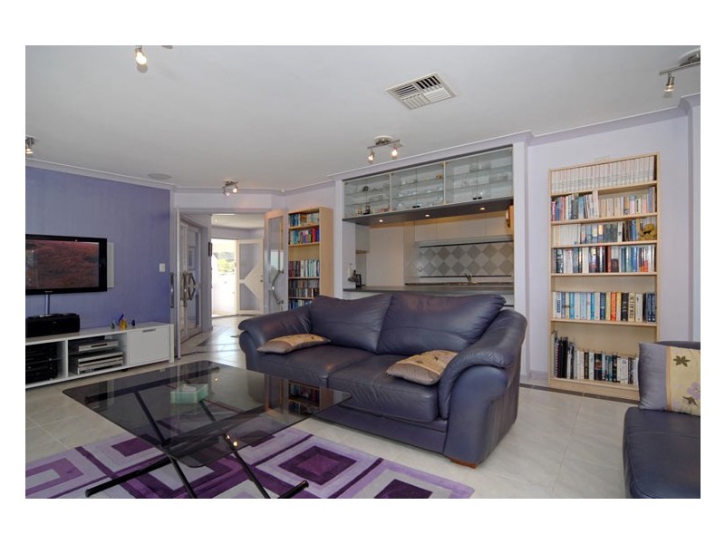 26 Sundew Road, Gooseberry Hill WA 6076