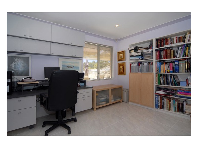 26 Sundew Road, Gooseberry Hill WA 6076