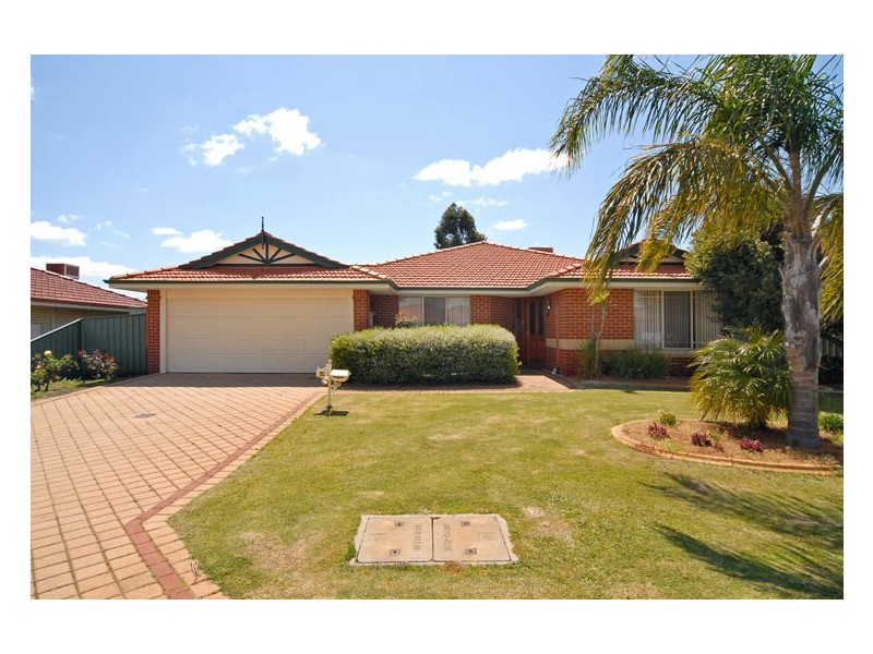 18 Thomasia Street, Huntingdale WA 6110