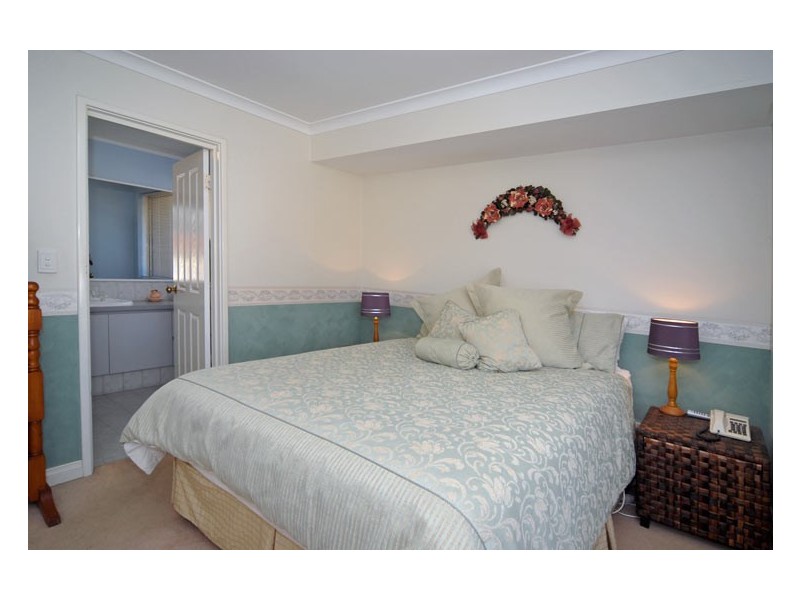 18 Thomasia Street, Huntingdale WA 6110