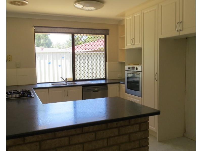 7 Topaz Court, High Wycombe WA 6057