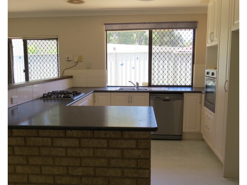 7 Topaz Court, High Wycombe WA 6057