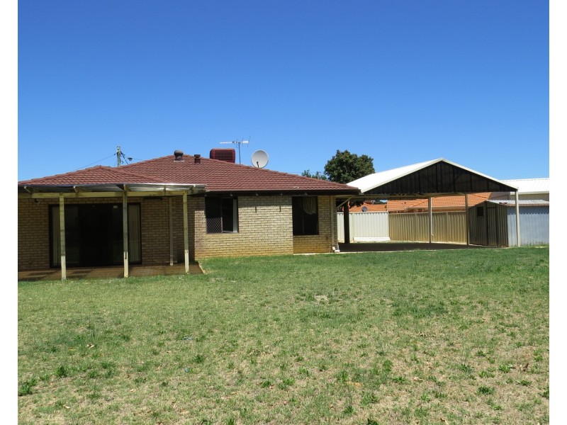 7 Topaz Court, High Wycombe WA 6057