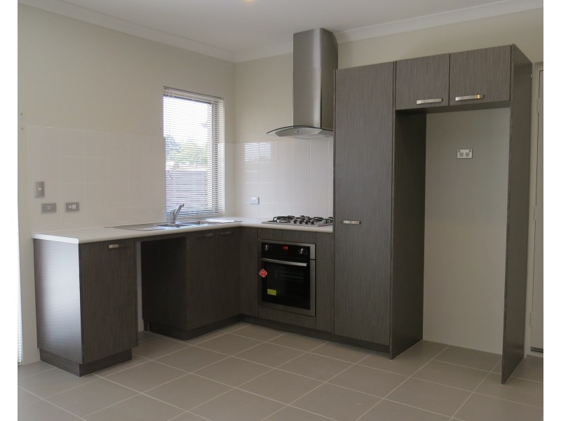 Unit 8, 12 Heath Road, Kalamunda WA 6076