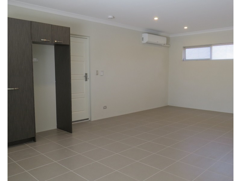 Unit 8, 12 Heath Road, Kalamunda WA 6076