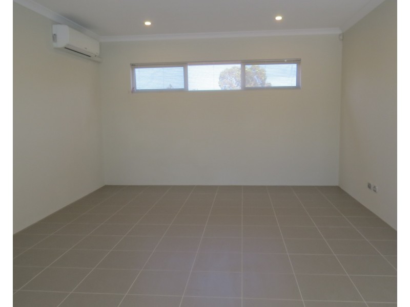 Unit 8, 12 Heath Road, Kalamunda WA 6076