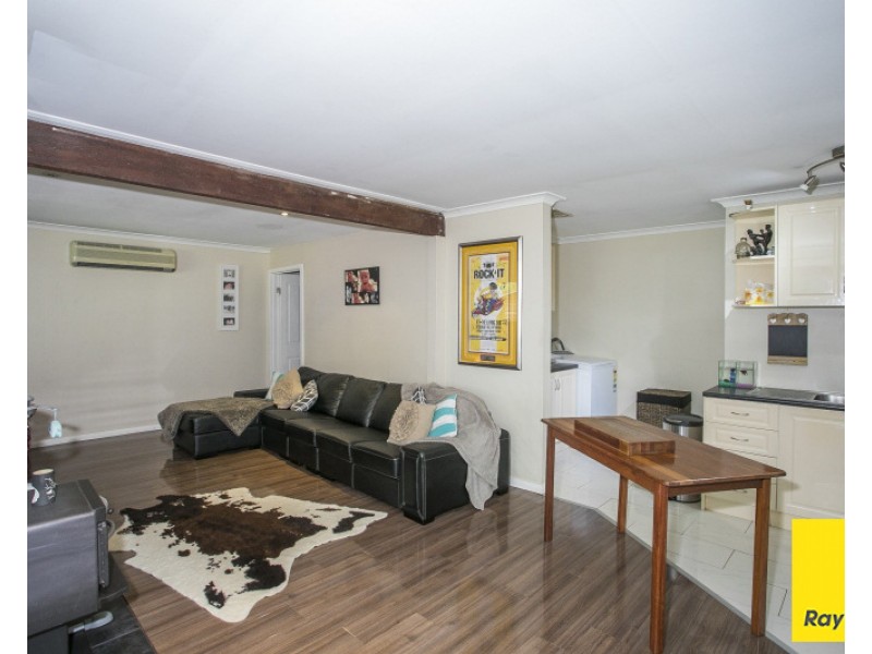 46 Saunders Way, Karragullen WA 6111