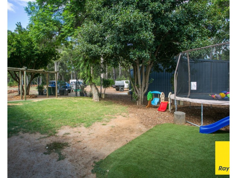 46 Saunders Way, Karragullen WA 6111