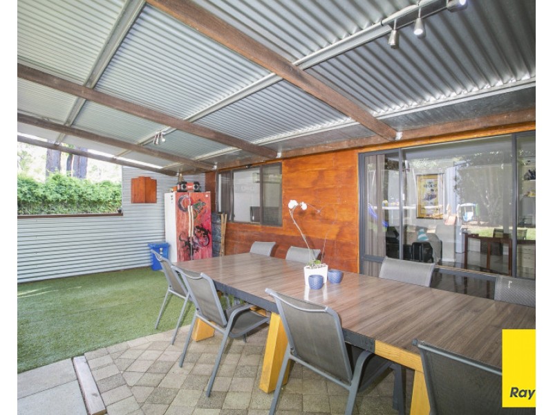 46 Saunders Way, Karragullen WA 6111