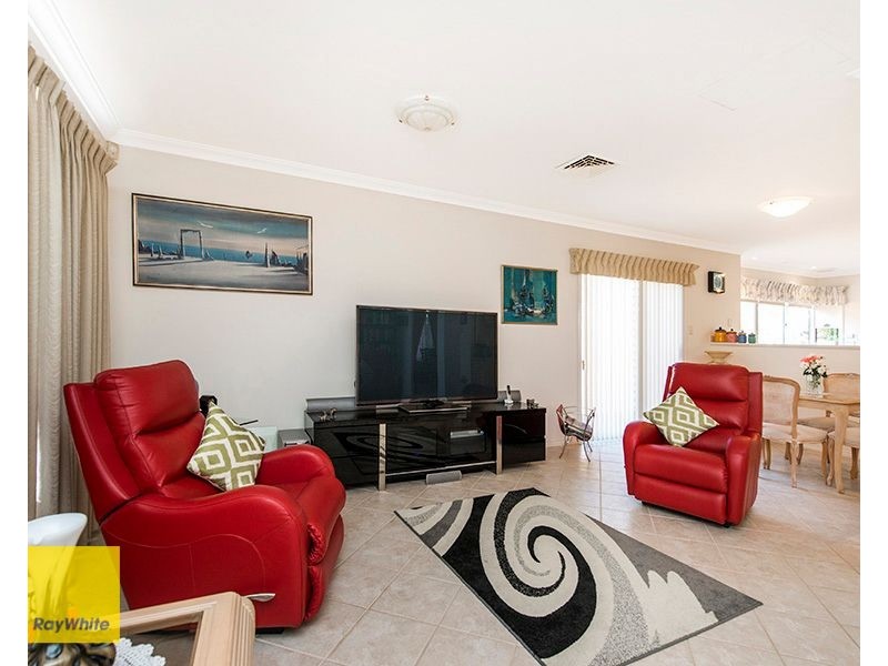 45 Persimmon Place, Kalamunda WA 6076