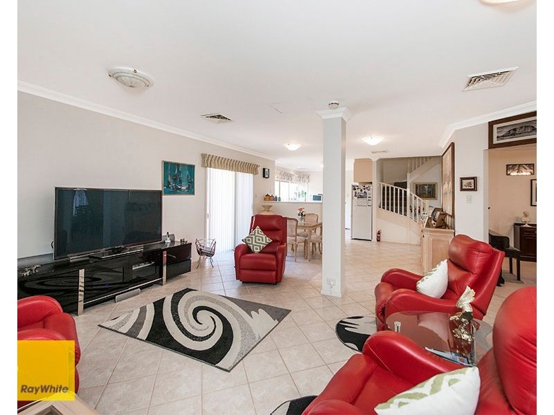 45 Persimmon Place, Kalamunda WA 6076